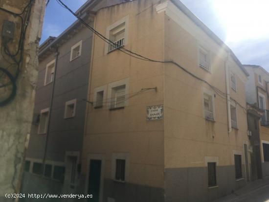 Casa en venta en Sacedón - GUADALAJARA