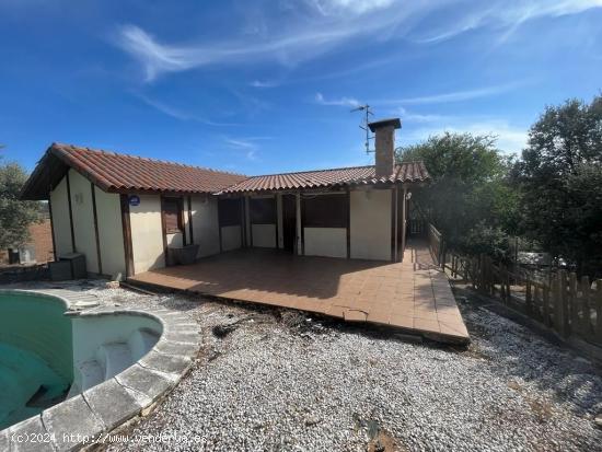 Chalet en la Urbanización Nuevo Mesones, El Casar, Guadalajara. - GUADALAJARA