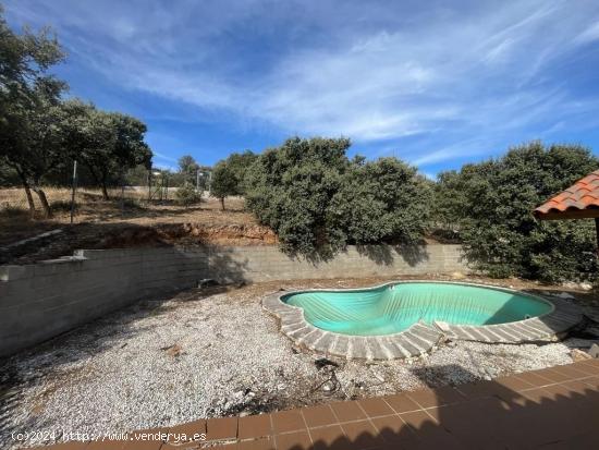 Chalet en la Urbanización Nuevo Mesones, El Casar, Guadalajara. - GUADALAJARA