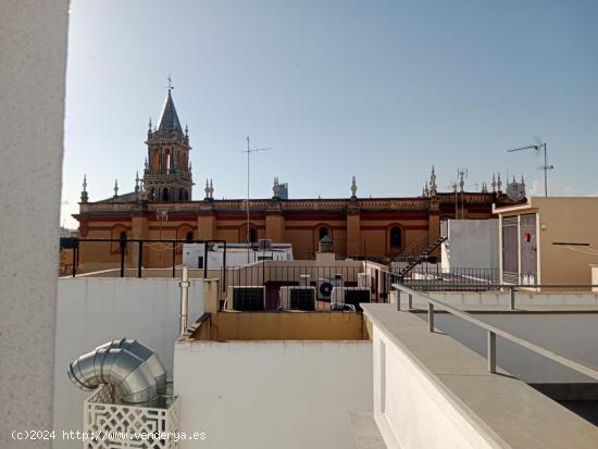 Iglesia Santa Ana Nuevo Piso con Plaza De Garaje y Terraza. - SEVILLA