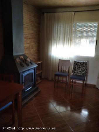 Se vende casa con Parcela - MURCIA