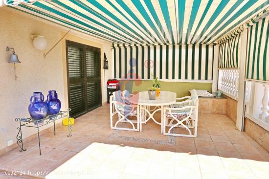 ¡Precioso bungalow adosado de 4 dormitorios en las Viñas, Guardamar del Segura! - ALICANTE