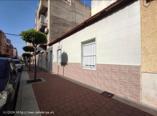  Casa en Guardamar del Segura, en zona iglesia. - ALICANTE 