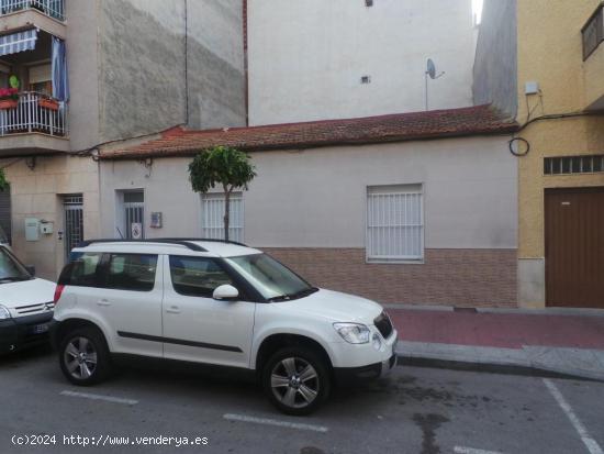 Casa en Guardamar del Segura, en zona iglesia. - ALICANTE