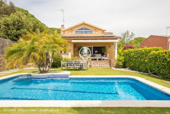 Encantadora casa en venta en Arenys de Mar - BARCELONA