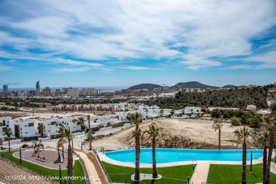 COMPLEJO RESIDENCIAL DE LUJO DE OBRA NUEVA CON VISTAS AL MAR EN FINESTRAT - ALICANTE