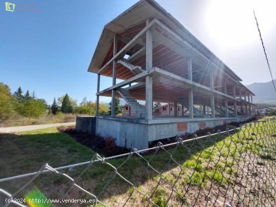 OBRA PARADA EN VILLASANA DE MENA - BURGOS