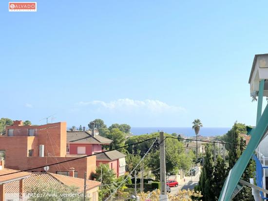 ¡ACOGEDOR ATICO EN EL CENTRO DE SEGUR DE CALAFELL! - TARRAGONA