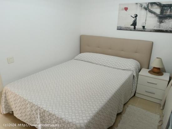 Se alquila en Vera playa apartamento!!! - ALMERIA