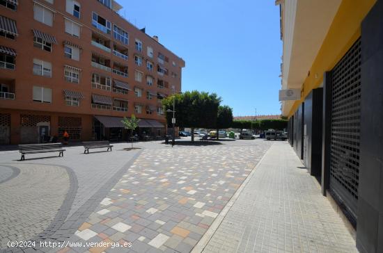 SE VENDE LOCAL COMERCIAL EN EL CENBTRO DE LA VILLA JOYOSA! SEVENDGROUP.COM! - ALICANTE