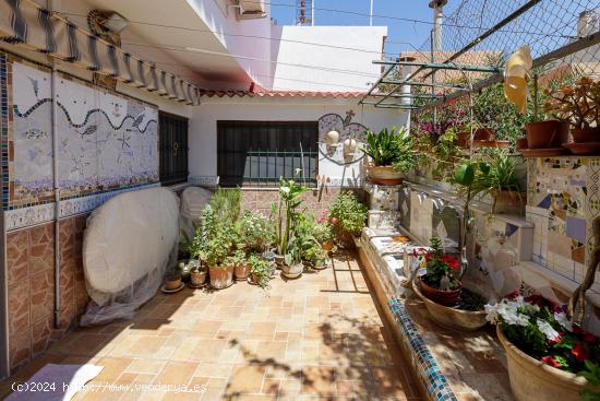 Vive el sueño mediterráneo en esta casa a 600 metros de Cala Gamba - BALEARES