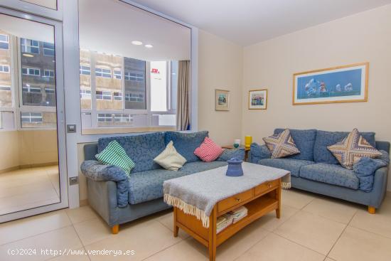 LAS CANTERAS - Apartamento estudio con salida directa a la avenida de las Canteras - LAS PALMAS