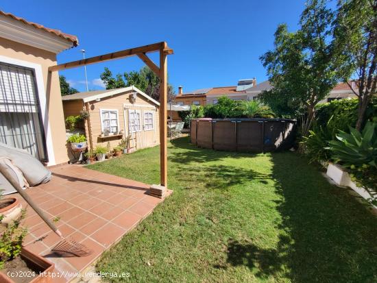  Estupenda casa pareada en la zona de la Menacha - CADIZ 