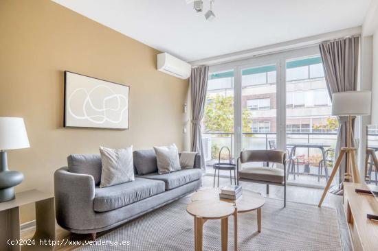 Apartamento de 2 dormitorios en alquiler en Madrid - MADRID