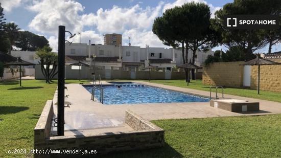 Se alquila casa de 3 dormitorios en Mar De Cristal - MURCIA