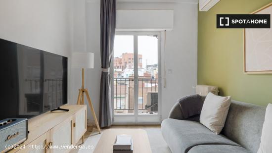 Apartamento de 2 dormitorios en alquiler en Madrid - MADRID