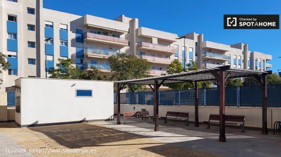 Apartamento de 2 dormitorios en alquiler en Valencia - VALENCIA