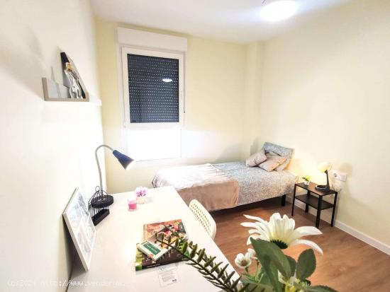  Habitación en piso compartido en Alfara del Patriarca - VALENCIA 