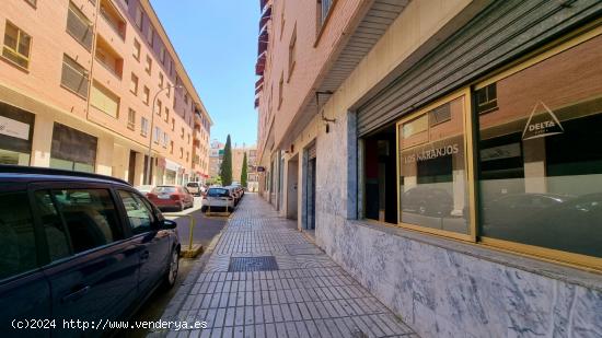 LOCAL ACONDICIONADO Y EQUIPADO COMO BAR EN CALLE DEL MAESTRO (PARDALERAS) - BADAJOZ