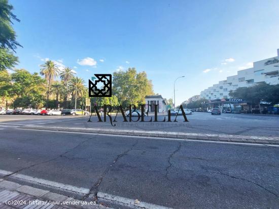 IMPRESIONANTE PLAZA DE GARAJE EN PLENO CENTRO DE CÓRDOBA!!! - CORDOBA