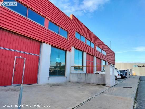 NAVE EN VENTA EN POLÍGONO INDUSTRIAL LA DEHESA - HUELVA