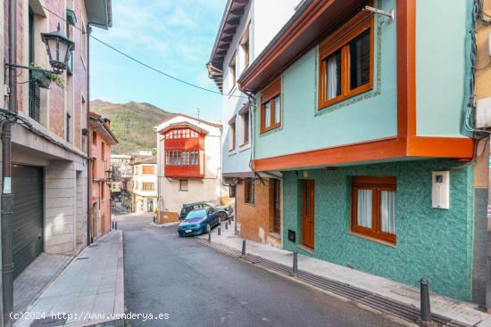 Chalet adosado en venta en pola de Laviana - ASTURIAS