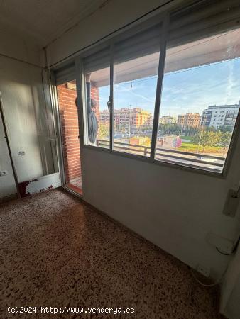 Piso a la venta en calle de la Foieta, Torrent - VALENCIA