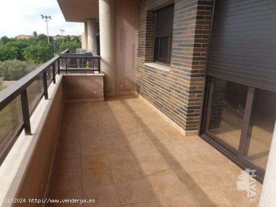  Piso en venta en calle Flix - TARRAGONA 