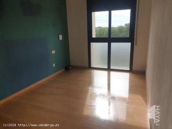 Piso en venta en calle Flix - TARRAGONA