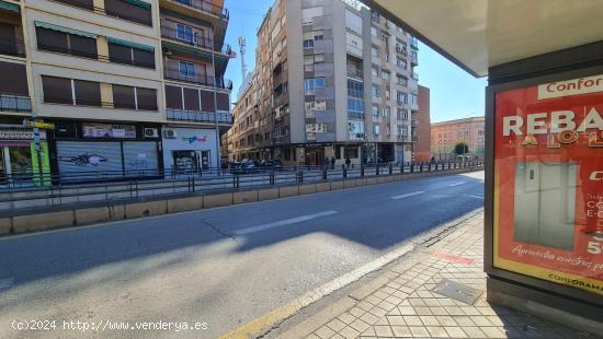 Venta de local en Calle Severo Ochoa 5. ENTRADA POR DOS CALLES DIFERENTES - GRANADA