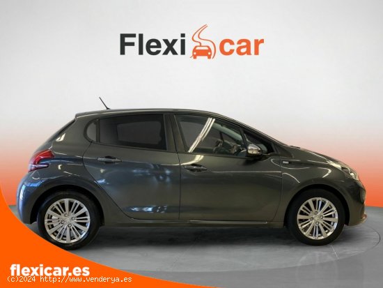 Peugeot 208 5P STYLE 1.2L PureTech 60KW (82CV) - 5P - Atarfe