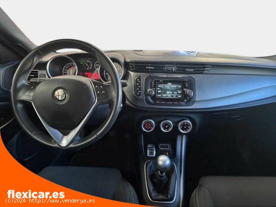 Alfa Romeo Giulietta 1.6 JTDm 105cv Progression - 5 P - Sabadell