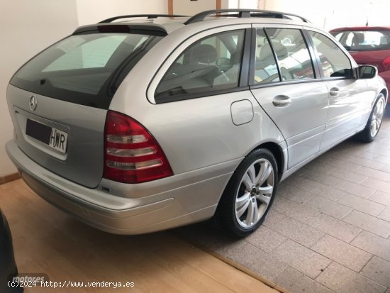 Mercedes Clase C c220 classic familiar de 2002 con 230.179 Km por 8.000 EUR. en Lugo