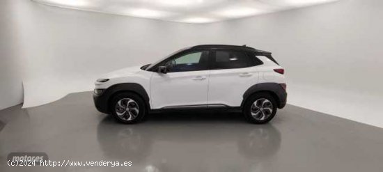 Hyundai Kona 1.6 GDI DT Tecno 2C de 2023 con 21.600 Km por 25.900 EUR. en Barcelona