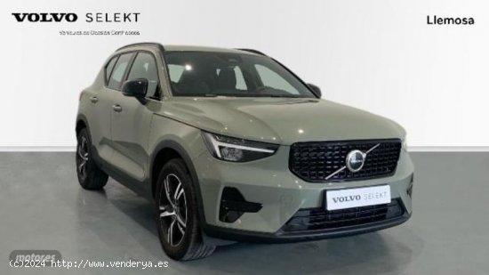 Volvo XC40 2.0 B3 PLUS DARK AUTO 163 5P de 2023 con 27.239 Km por 37.900 EUR. en Lleida