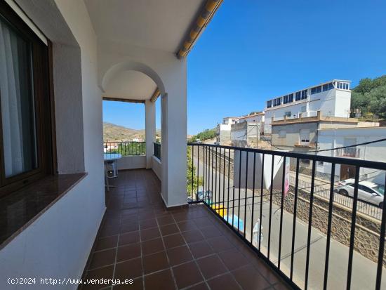 PISO CON VISTAS EN FONDON - ALMERIA