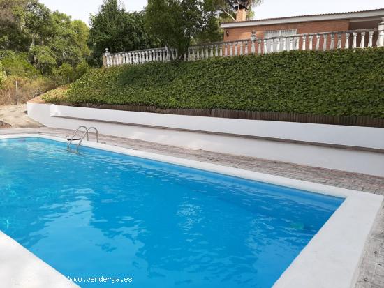  ESTUPENDA CASA CON PISCINA PROPIA EN ZONA DE ASSUAN. CÓRDOBA. - CORDOBA 