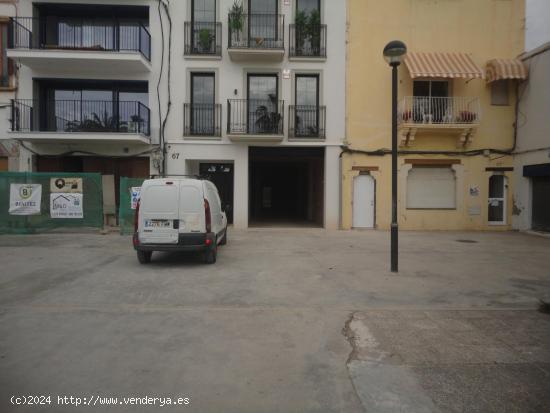 LOCAL EN ALQUILER EN PASEO MARITIMO DE VILANOVA - BARCELONA