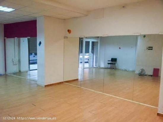 Local para alquilar en Sabadell, zona Les Termes, 110 m2 de superficie. - BARCELONA