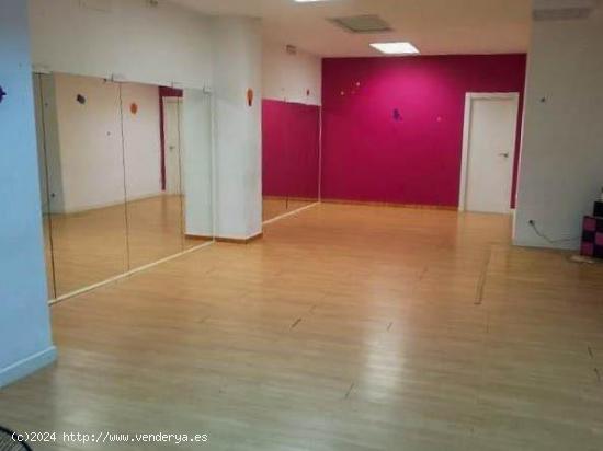 Local para alquilar en Sabadell, zona Les Termes, 110 m2 de superficie. - BARCELONA