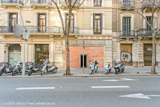 LOCAL EN VENDA A BARCELONA - EIXAMPLE - BARCELONA