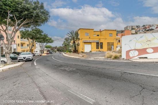 EDIFICIO DE VIVIENDAS Y LOCAL EN GRANADILLA - SANTA CRUZ DE TENERIFE