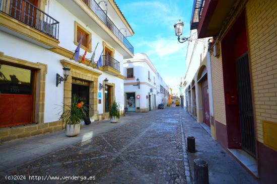 LOCAL+DUPLEX EN PLENO CENTRO (VILLAMARTA) - CADIZ