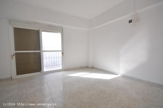 LOCAL+DUPLEX EN PLENO CENTRO (VILLAMARTA) - CADIZ