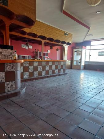 Local Comercial en zona Fuentesnuevas. - LEON