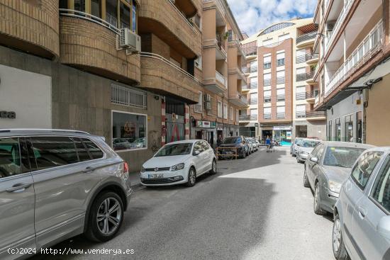 Gran Piso junto Alhamar - GRANADA