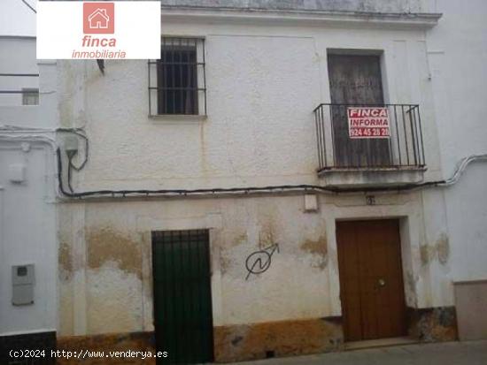 MONTIJO, VENTA CASA PARA REFORMAR, AMPLIA Y CERCA DEL CENTRO - BADAJOZ