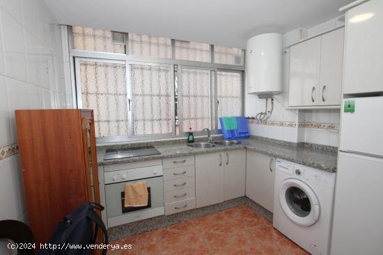 PISO DE 3 DORMITORIOS EN ZONA VIALIA - MALAGA