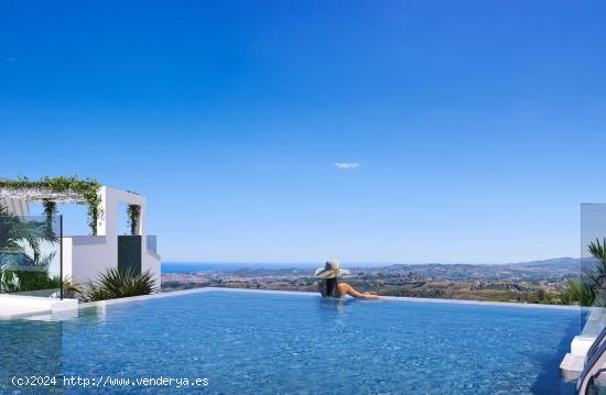 ÁTICO RODEADO POR SUS 185M2 DE TERRAZAS 360º, CON IMPRESIONANTES VISTAS AL MAR Y LA MONTAÑA. - MA