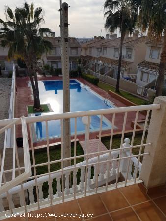 DUPLEX DE ESQUINA EN AGUAS NUEVAS - TORREVIEJA - ALICANTE